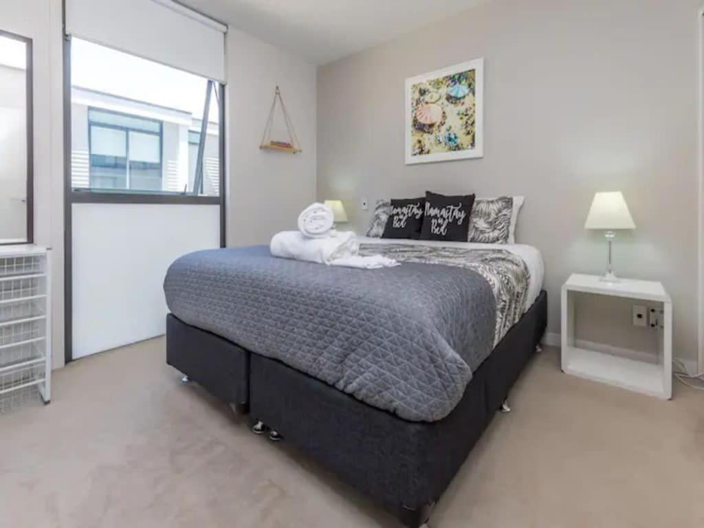 Appartamento Wynyard Viaduct Habour 2 Brm 2 Bath And Carpark Auckland Esterno foto